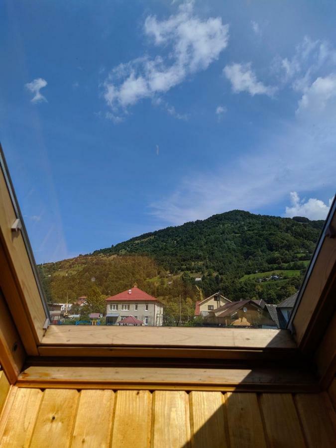 У Оксани Guest House Kvasy Exterior photo